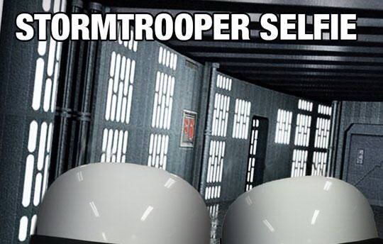 Meme Stormtrooper selfie